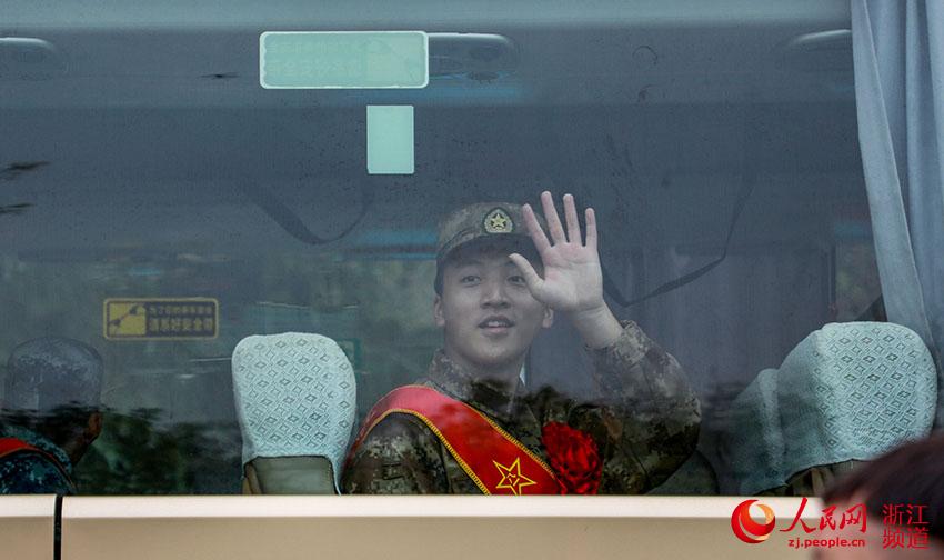 �±��]�ָ�e����������W �����z