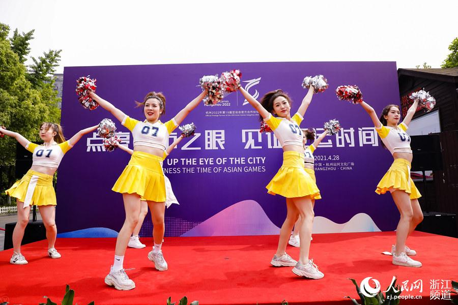 ݁\ӋrbӬFഺ݁MίD