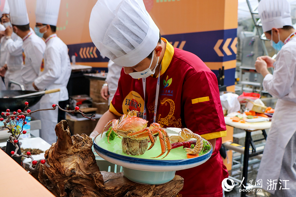 NOߵطɫʳҷһɫζȫʢW ~eÔz