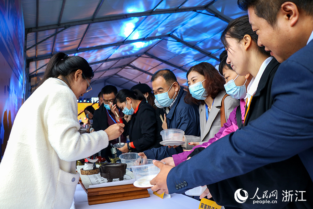 ڴu^οͽj[^W ~eÔz