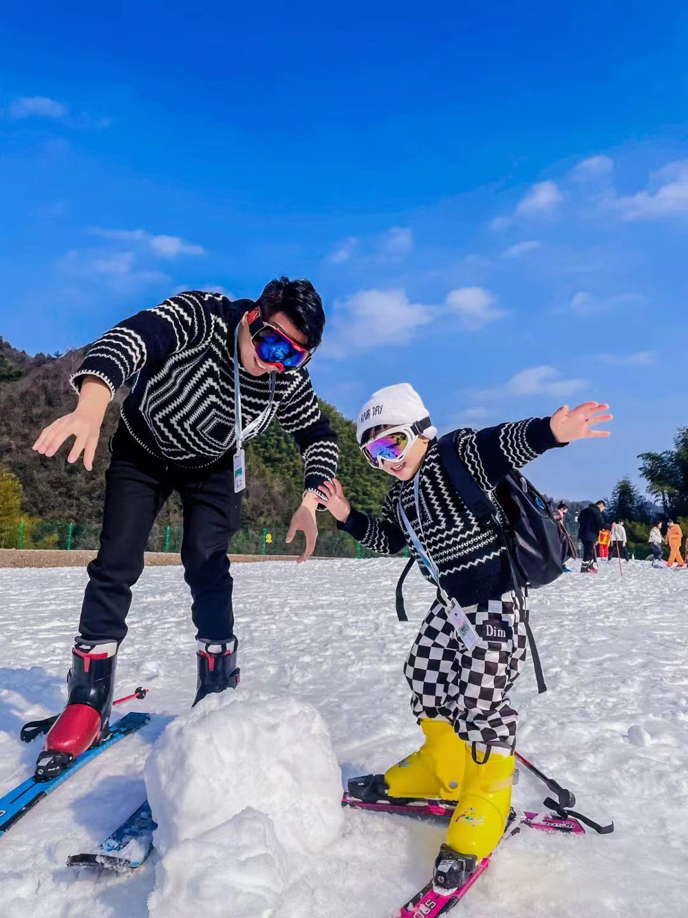 HӻѩѩϵĿ옷ͩ]hίD