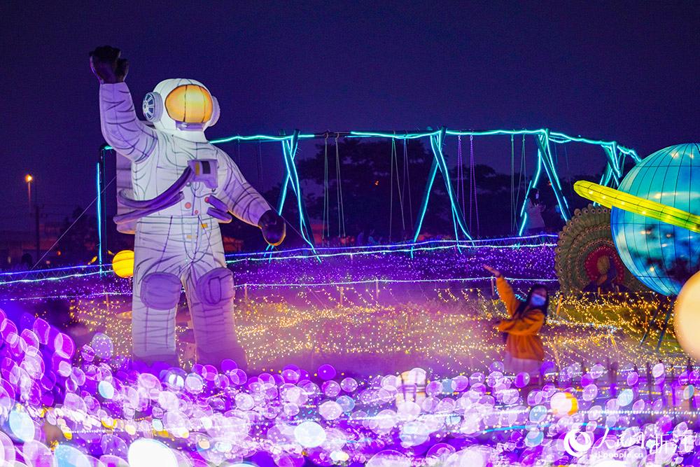 51ڌн^𮽭ֵ_˴οvW z