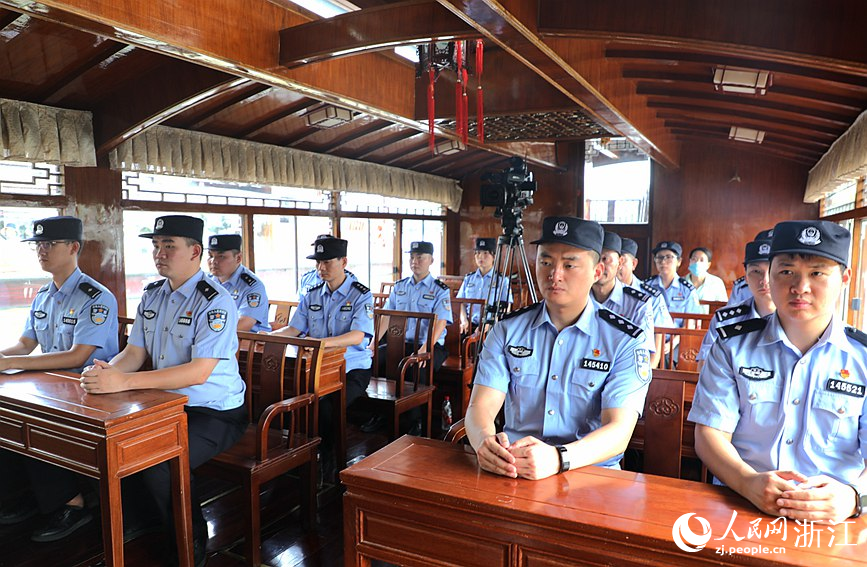 hT^Ħ@ġˮhnW z