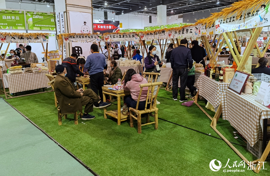 第15屆森博會在義烏國際博覽中心開幕。人民網 張帆攝