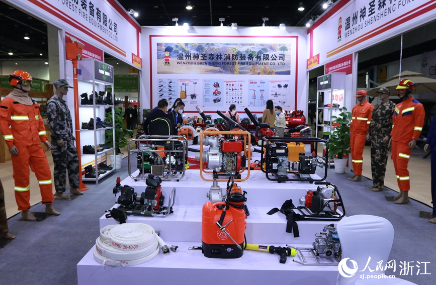 第15屆森博會在義烏國際博覽中心開幕。人民網 張帆攝