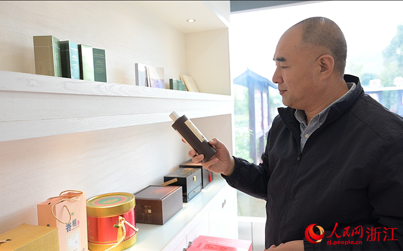 駱冠軍的企業開發出一系列香榧延伸產品。