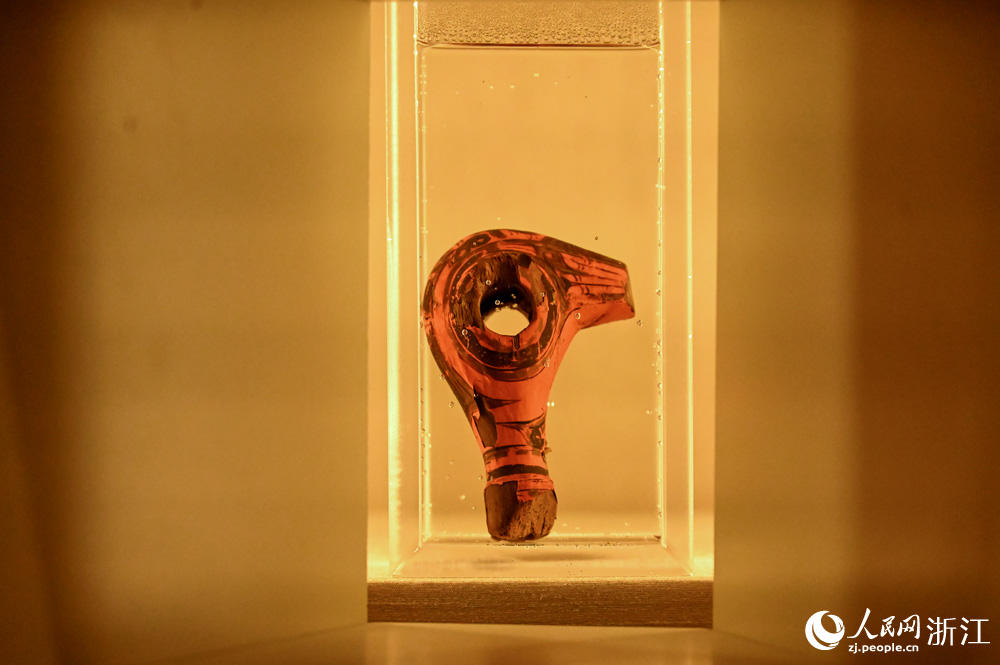 12月27日，“不朽——大漆藝術五千年”展覽在杭州良渚博物院開展。人民網記者 葉賓得攝