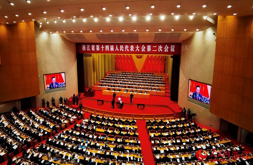 浙江省十四屆人大二次會議在杭隆重開幕。人民網記者 張帆攝