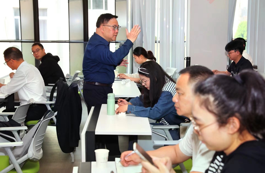 日前，林式其入選浙江省級層面黨紀學習教育“百名骨干講師團”成員。受訪者供圖