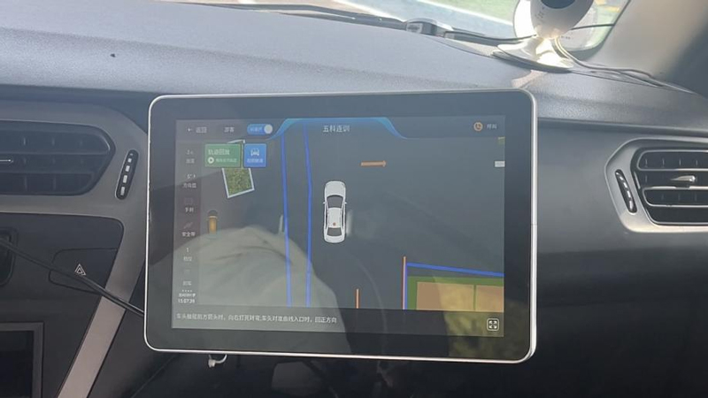 AI電子屏幕指導學員駕駛。沈嘉寧攝