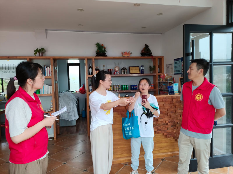 日常巡查。嵊泗縣委宣傳部供圖