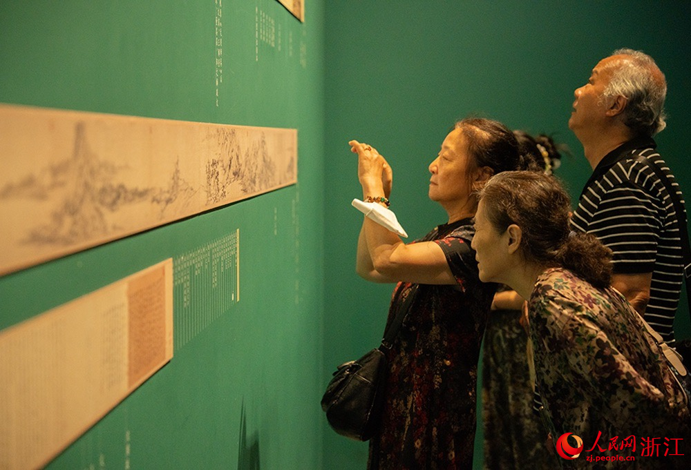 觀展現場。 人民網記者 王麗瑋攝