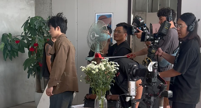 劇組在良渚芯云影視基地拍攝。良渚芯云影視基地供圖