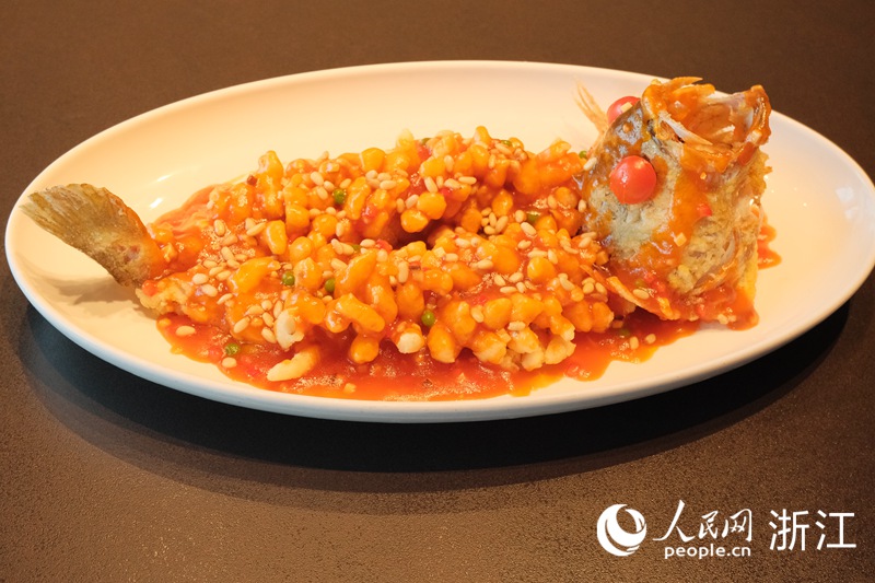 松鼠黃魚是一道經典的宴客大菜。人民網 程欣攝