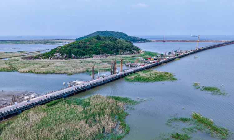 山海間，四通八達