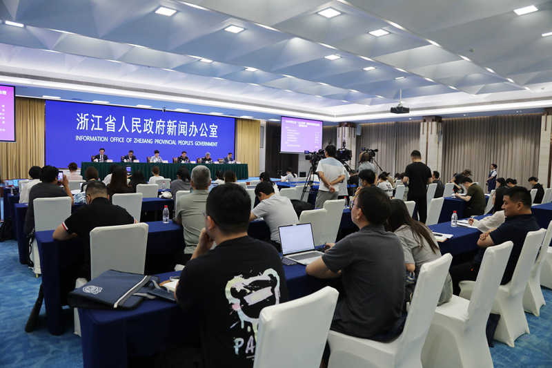 8月28日，2025年“之江凈網”網絡空間依法治理新聞發布會召開。任珈妮攝