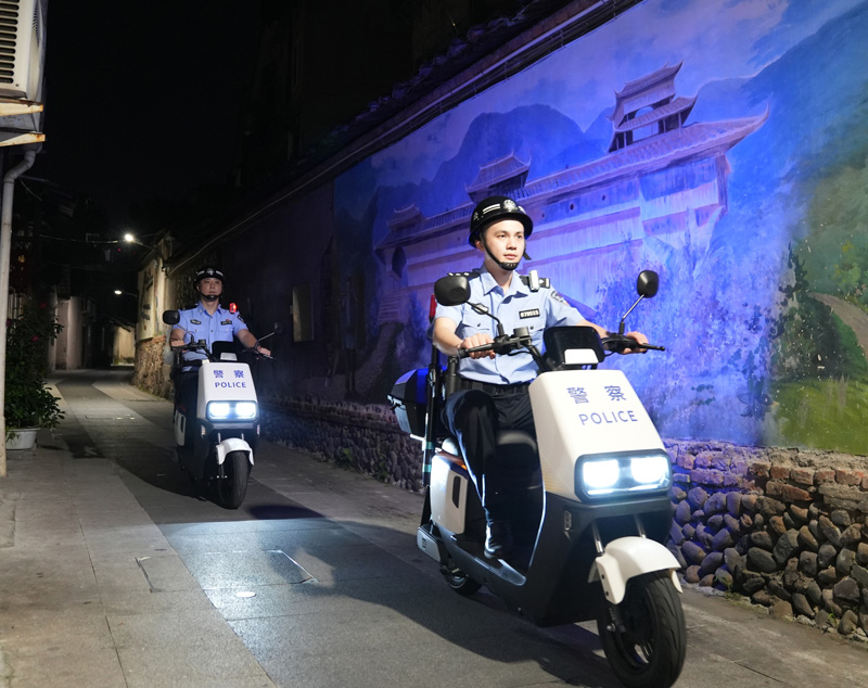 小巷騎巡隊。蓮都公安供圖