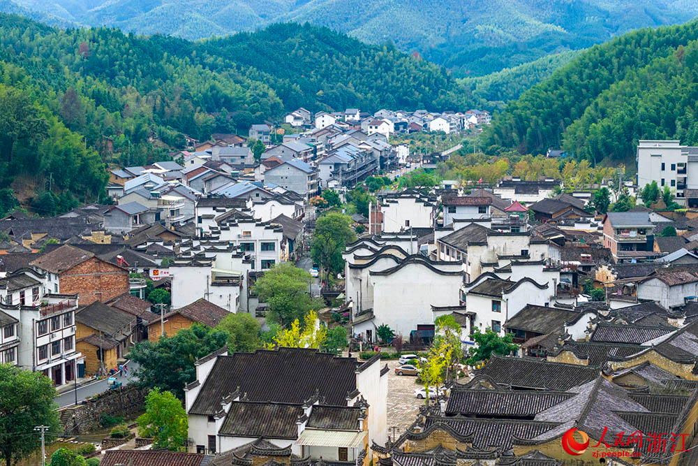 浙江省龍泉市源底村。人民網 章勇濤攝