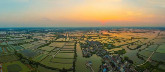 俯瞰當涂縣塘南鎮。王文生攝